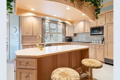 1719 Midwest Club Parkway, Oak Brook, IL 60523 - Photo 28