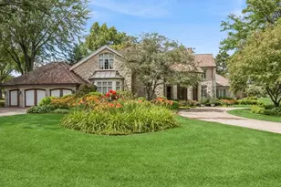 1719 Midwest Club Pkwy, Oak Brook, IL 60523 - Photo 4