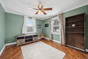 8646 Harms Rd, Skokie, IL 60077 - Photo 12