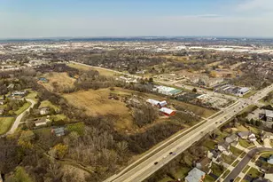 17150 W Washington St, Gurnee, IL 60031 - Photo 4