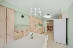 2000 Chestnut Ave, Glenview, IL 60025 - Photo 12