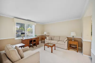 2000 Chestnut Avenue #103, Glenview, IL 60025 - Photo 14