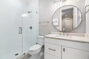 2044 N Fremont St, Chicago, IL 60614 - Photo 12