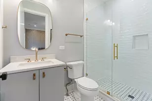 2044 N Fremont St, Chicago, IL 60614 - Photo 14