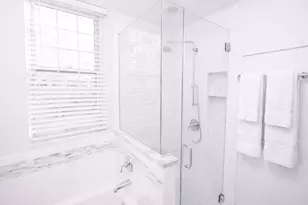 4452 S University Ave, Chicago, IL 60653 - Photo 10