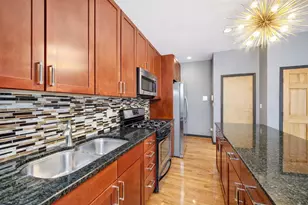 4452 S University Ave, Chicago, IL 60653 - Photo 6