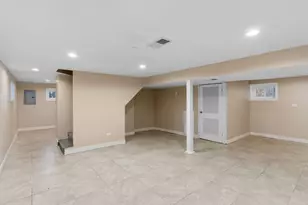 5345 N Neva Ave, Chicago, IL 60656 - Photo 28