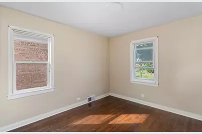 5345 N Neva Avenue, Chicago, IL 60656 - Photo 8