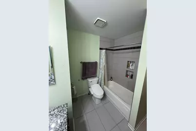 [Address not provided], Buffalo Grove, IL 60089 - Photo 14