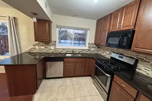 [Address not provided], Buffalo Grove, IL 60089 - Photo 6