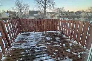 [Address not provided], Buffalo Grove, IL 60089 - Photo 4