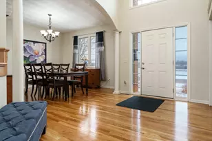 119 Savannah Dr, Poplar Grove, IL 61065 - Photo 2