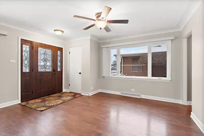 9808 S 51st Avenue, Oak Lawn, IL 60453 - Photo 6