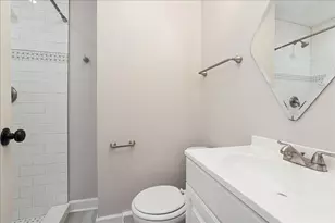 9808 S 51st Ave, Oak Lawn, IL 60453 - Photo 18