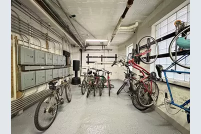 5516 N Kenmore Avenue #300, Chicago, IL 60640 - Photo 20