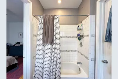 5516 N Kenmore Avenue #300, Chicago, IL 60640 - Photo 18