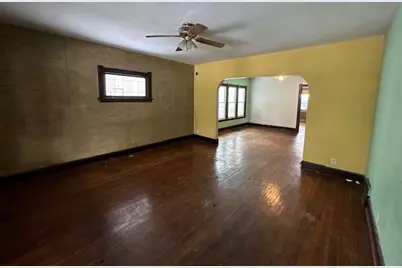 407 Grover Street, Joliet, IL 60433 - Photo 2