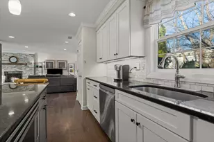 141 Kainer Ave, Barrington, IL 60010 - Photo 14