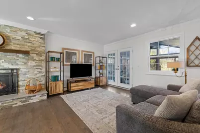 141 Kainer Avenue, Barrington, IL 60010 - Photo 8