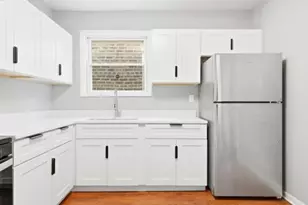 [Address not provided], Chicago, IL 60636 - Photo 6