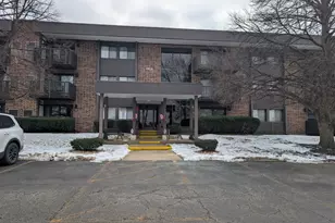 1424 Woodbridge Rd, Joliet, IL 60436 - Photo 2