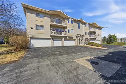 927 Elderberry Circle #103, Naperville, IL 60563 - Photo 2