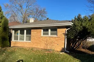 2036 Lake Ave, Wilmette, IL 60091 - Photo 1