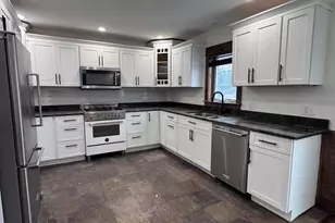 754 S Spring Rd, Elmhurst, IL 60126 - Photo 2