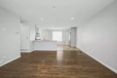 395 Washington Boulevard, Hoffman Estates, IL 60169 - Photo 10