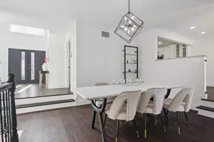 43 Oak Creek Ct, Burr Ridge, IL 60527 - Photo 6