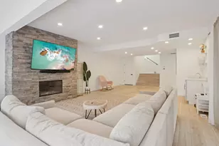 43 Oak Creek Ct, Burr Ridge, IL 60527 - Photo 22