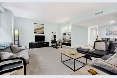 680 N Lake Shore Drive #1313, Chicago, IL 60611 - Photo 2