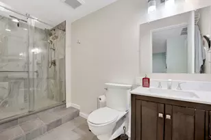 680 N Lake Shore Dr, Chicago, IL 60611 - Photo 12