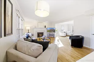 549 Bloomfield Cir, Geneva, IL 60134 - Photo 8