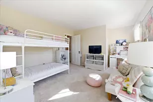 549 Bloomfield Cir, Geneva, IL 60134 - Photo 22