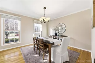 549 Bloomfield Cir, Geneva, IL 60134 - Photo 14