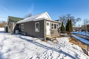 811 Franklin St, Galena, IL 61036 - Photo 2