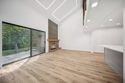 567 Cress Creek Lane, Crystal Lake, IL 60014 - Photo 10