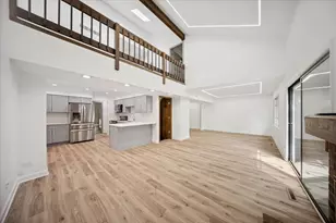 567 Cress Creek Ln, Crystal Lake, IL 60014 - Photo 6