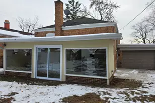 2608 W 97th St, Evergreen Park, IL 60805 - Photo 28