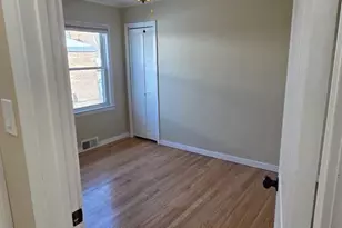 2608 W 97th St, Evergreen Park, IL 60805 - Photo 14