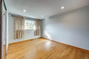 1601 Kingston Ln, Schaumburg, IL 60193 - Photo 20