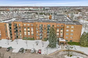 453 Raintree Dr, Glen Ellyn, IL 60137 - Photo 24