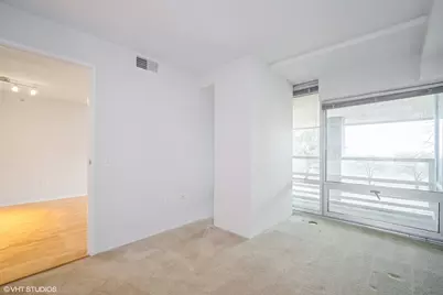 9715 Woods Drive #505, Skokie, IL 60077 - Photo 8