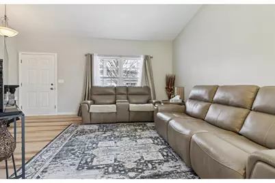 22245 W Natchez Court, Plainfield, IL 60544 - Photo 4