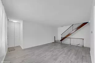 854 Cambridge Pl, Wheeling, IL 60090 - Photo 12