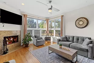 450 E Bowen Ave, Chicago, IL 60653 - Photo 2