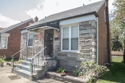 10946 S Avenue D, Chicago, IL 60617 - Photo 2