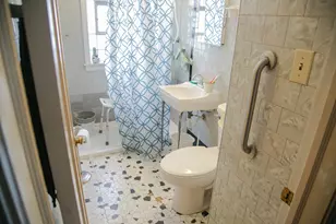 10946 S Avenue D, Chicago, IL 60617 - Photo 8