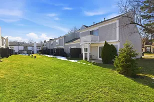 1515 Apple Grove Ln, Westmont, IL 60559 - Photo 18